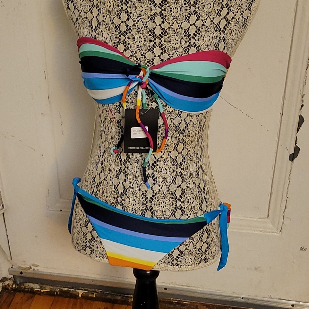 BEACH JOY 2-PC BIKINI ๐๐ SET SIZE M - Picture 1 of 16